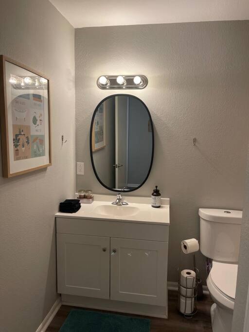 The Irene - 2 Bedroom Apt In Quilt Town, Usa Hamilton ภายนอก รูปภาพ